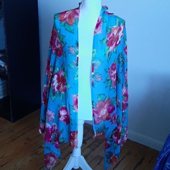 Brightly colored long scarf  - Picture 3 of 4